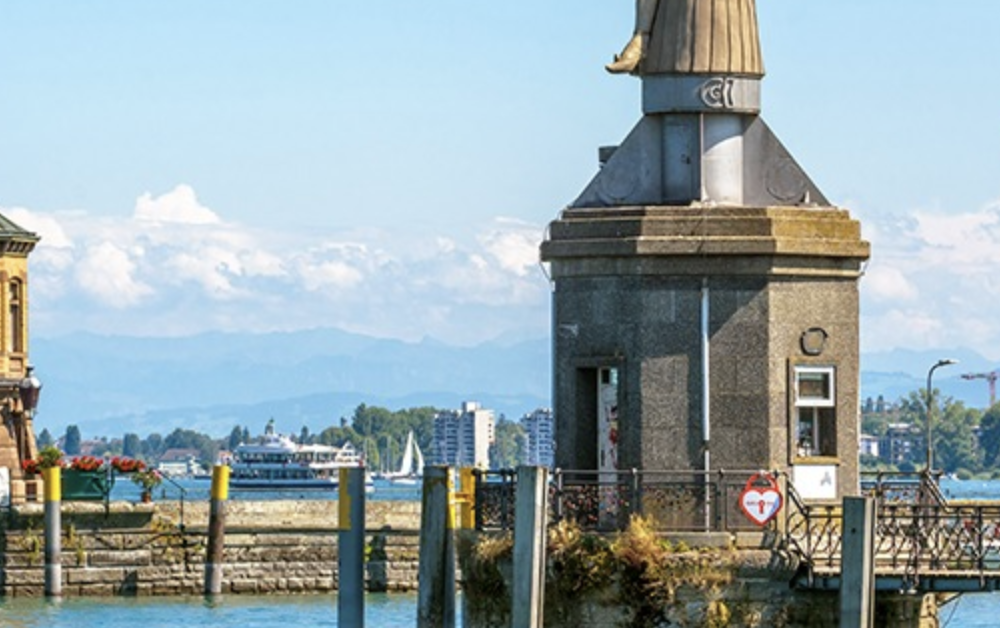 Leuchtturm-Motiv als Vorschau zur Herbsttagung